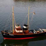 Bugsier 3 Hamnbogserare - Bugsier 3 var rederiet Bugsier i Hamburg första hamnbogserare. Bugsier är idag Tysklands äldsta och största bogserbåtsrederi med närmare 40 båtar. Modellen av Bugsier 3 är konstruerad och framtagen utifrån originalritningarna. Längd 81 cm, bredd 20,3 cm i skala 1:33. (Lånad bild tills min modell blir klar)